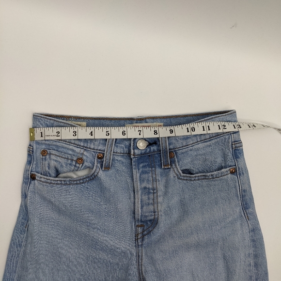 LEVI'S Wedgie Light Wash Straight Leg Jean W25 L26 - Picture 9 of 9